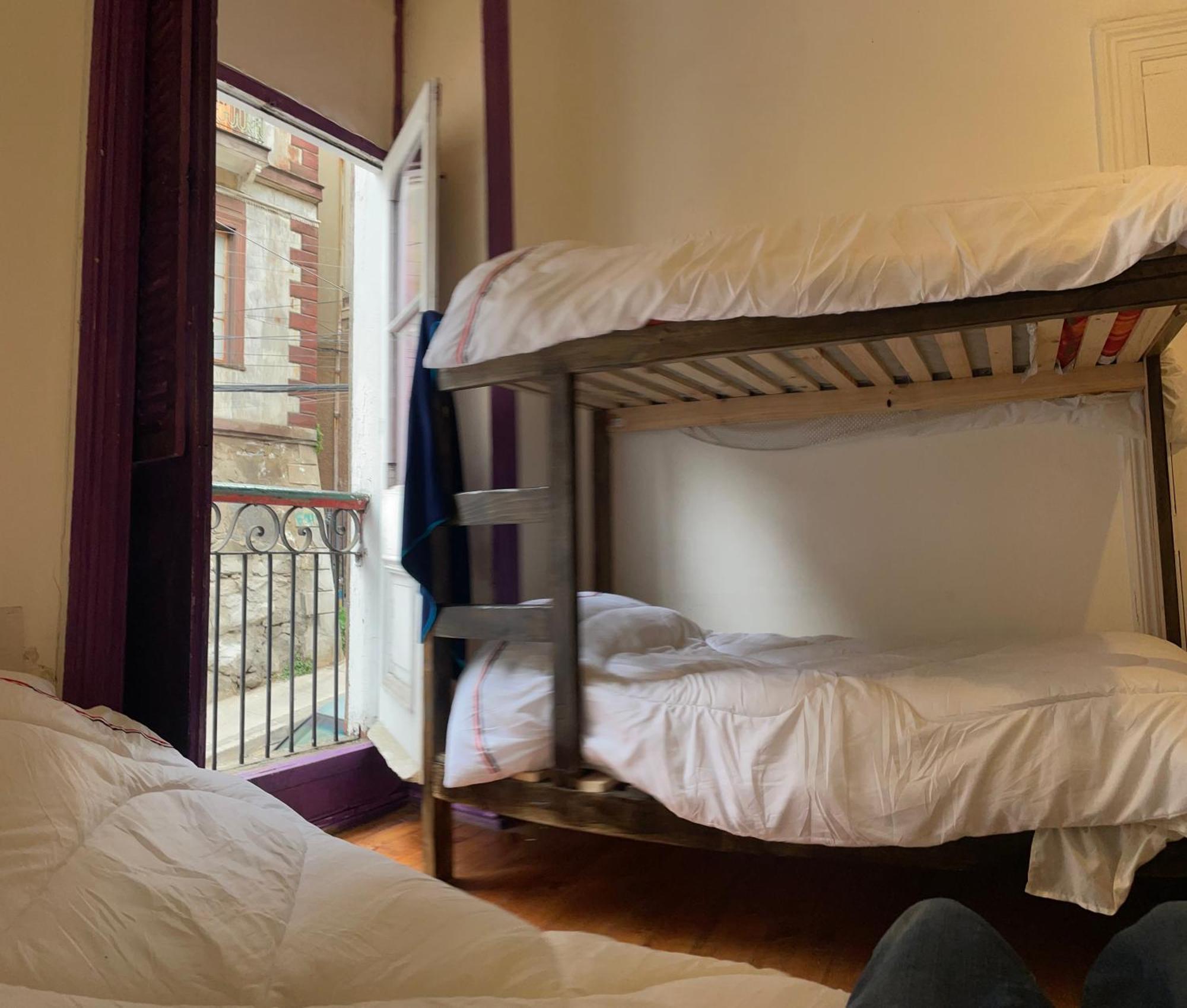 Art Hostel Casa Chaman บัลปาราอีโซ ภายนอก รูปภาพ