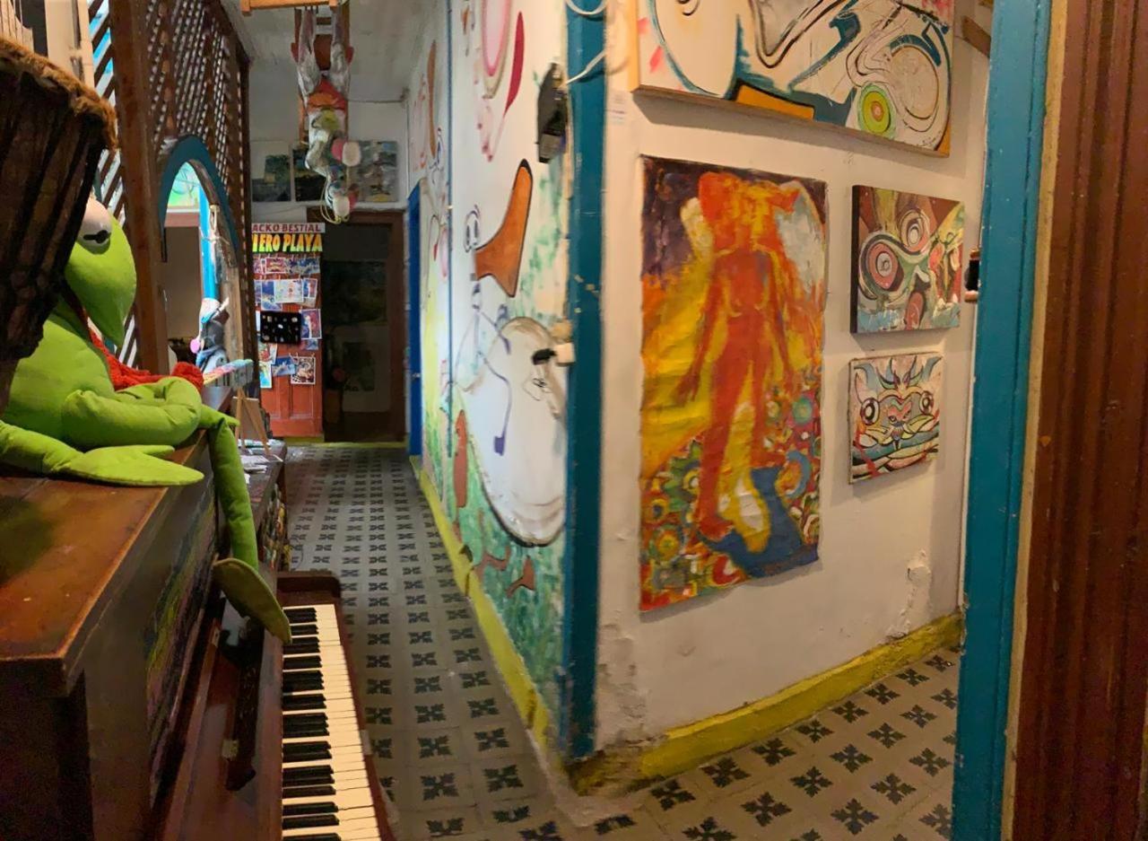 Art Hostel Casa Chaman บัลปาราอีโซ ภายนอก รูปภาพ